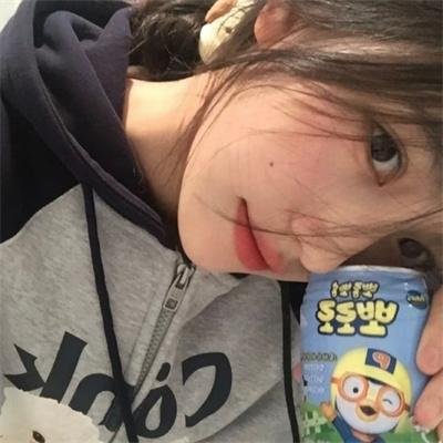 踏浪女人
